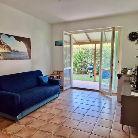 Trilo Rosa Con Giardino, Aria Condizionata E Posto Auto Apartamento *