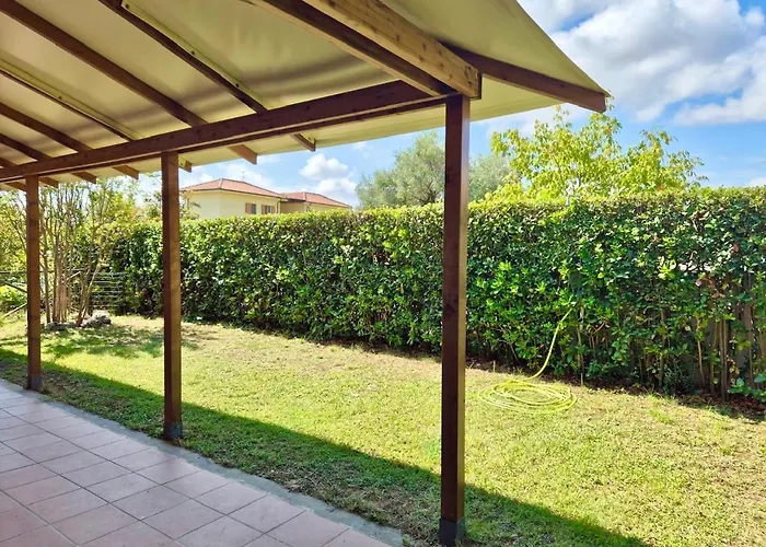 Trilo Rosa Con Giardino, Aria Condizionata E Posto Auto Apartamento Marcelli